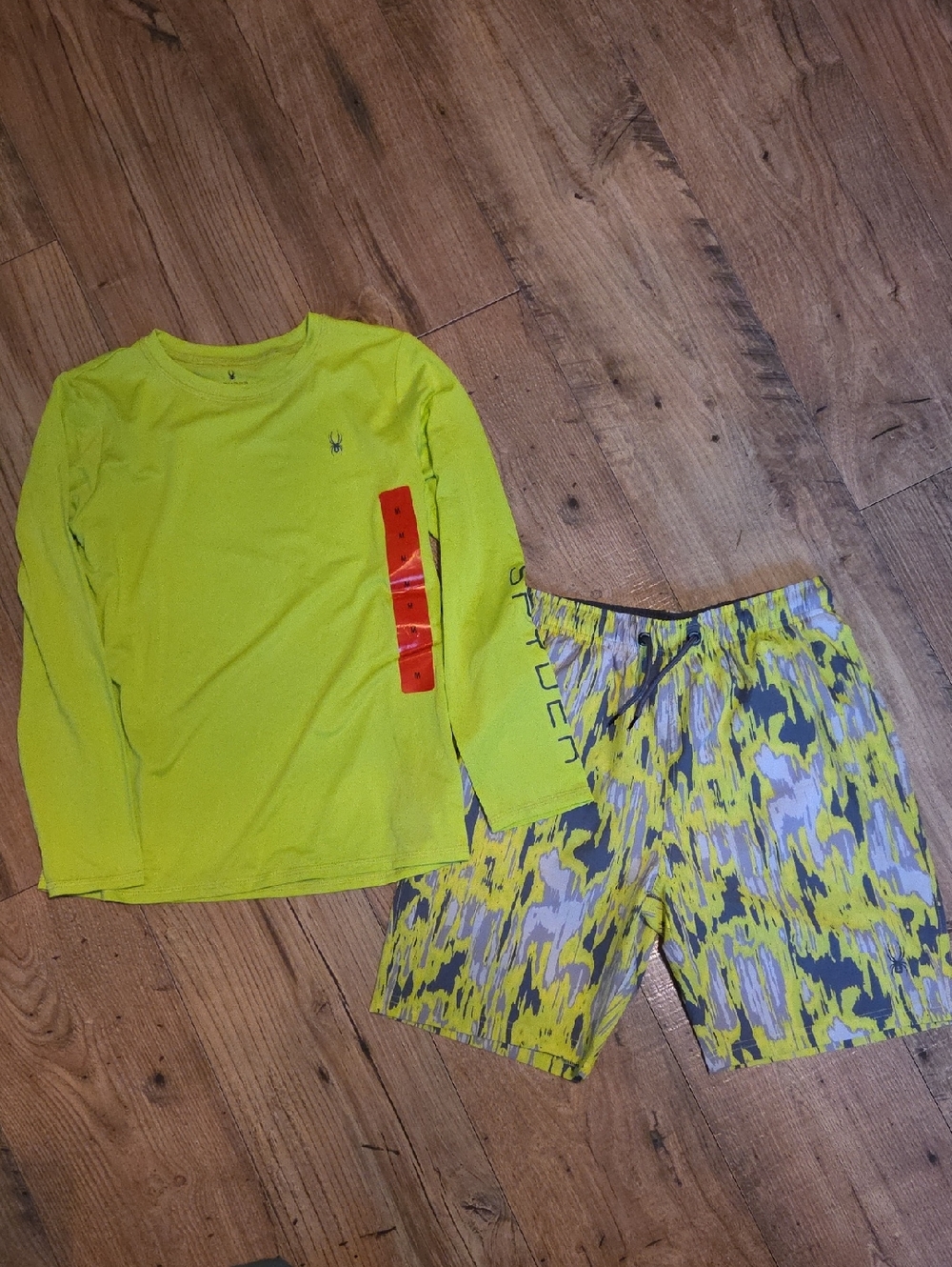 Spyder | Rashguard Top & Swim Trunks Set - Picture 5 of 8